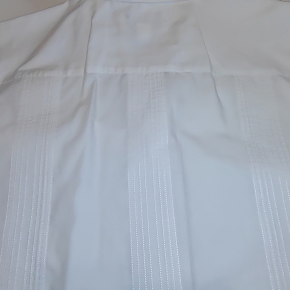 Mens Tropicool White decorated down the front on both sides.  Size 2X EUC - Picture 4 of 6